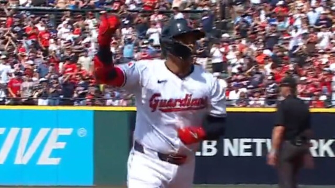 Bo Naylor crushes two-run homer to deep centre field off Berrios