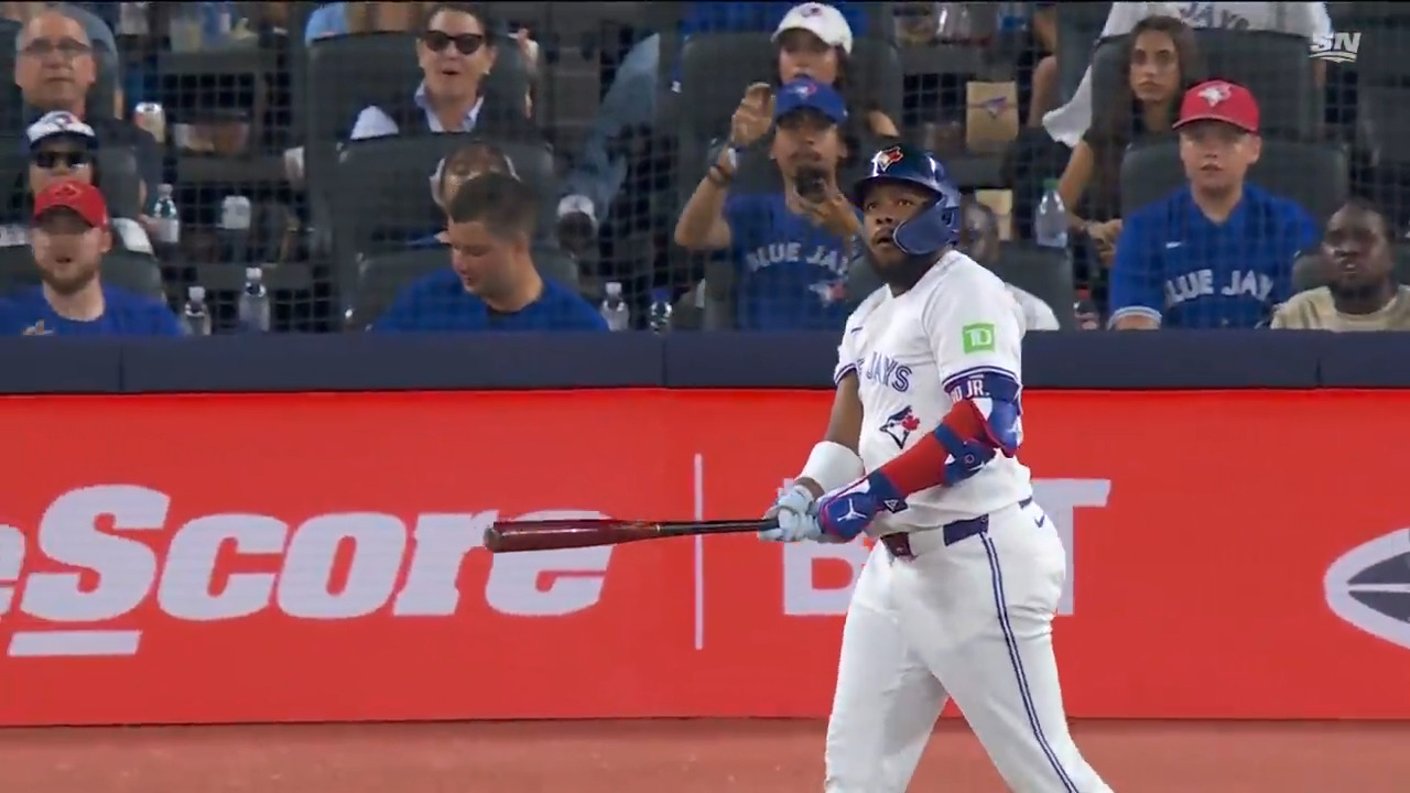 Guerrero Jr. keeps it rolling with two-run blast vs. Yankees