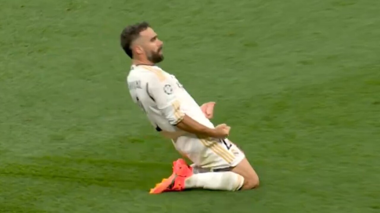 Carvajal heads in the go-ahead goal for Real Madrid in CL final