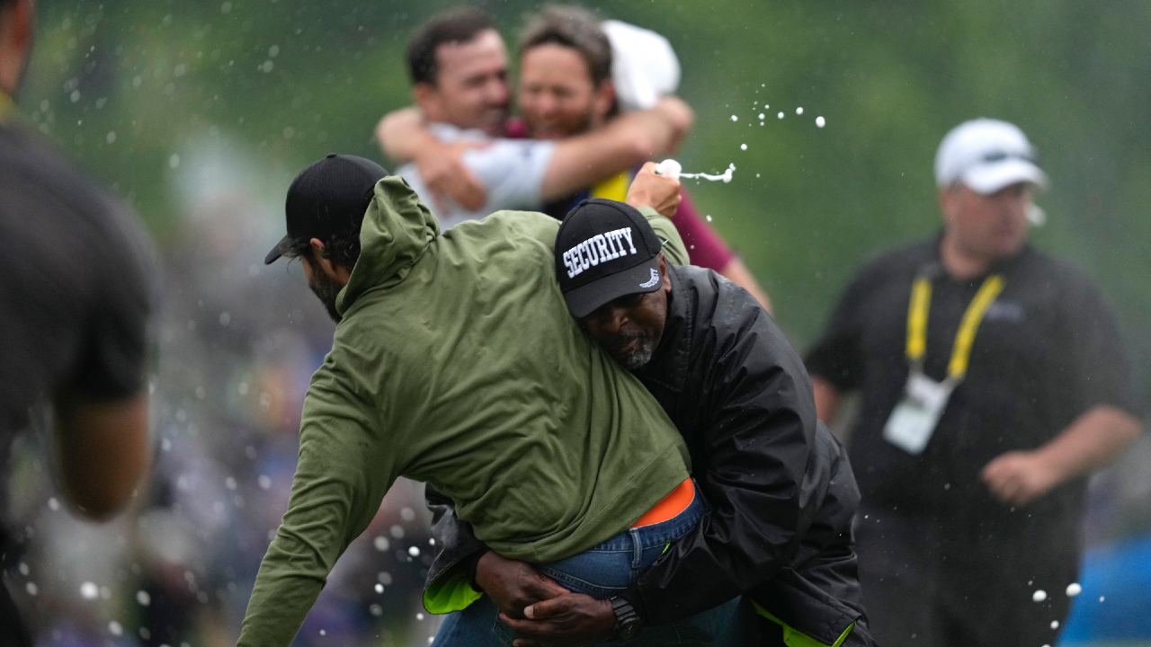 Adam Hadwin security guard talks, calls Canadian Open tackle ‘soft takedown’