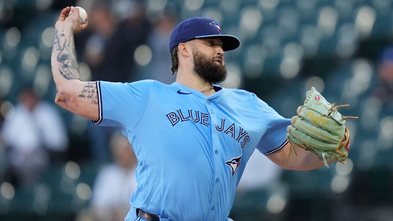 Alek Manoah’s latest setback sheds light on Blue Jays’ lack of pitching depth
