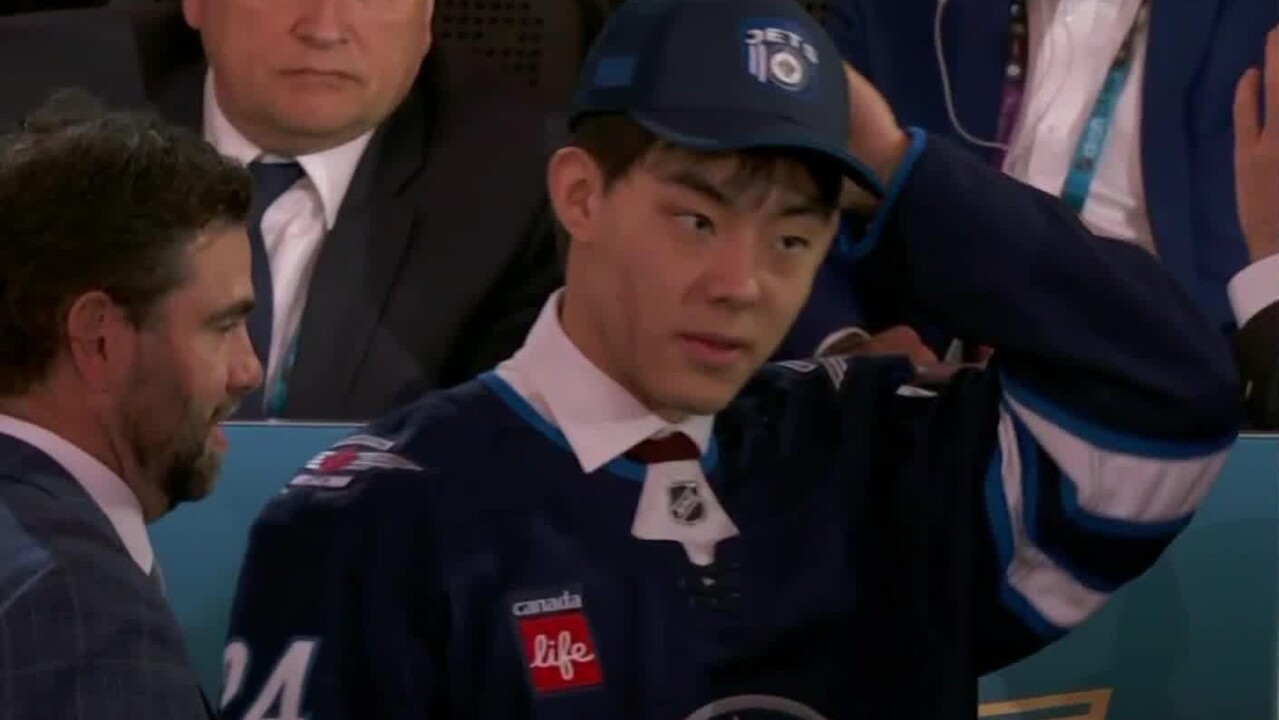 Jets make Kevin He highest-drafted Chinese-born player at 109 overall