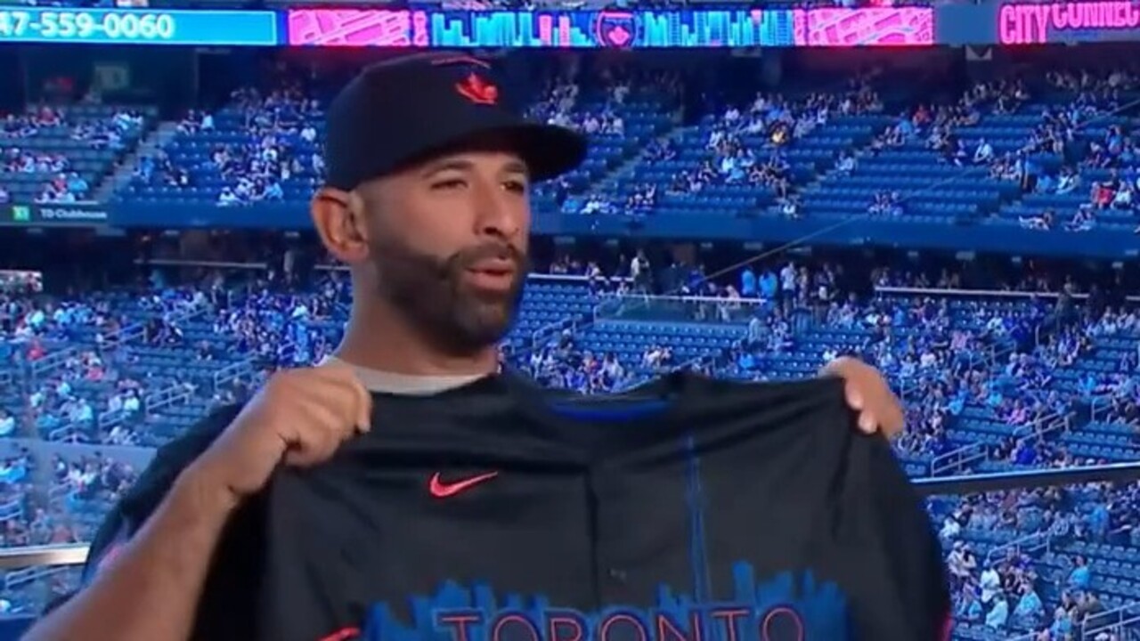 Jose Bautista still crushing baseballs in his return to Toronto