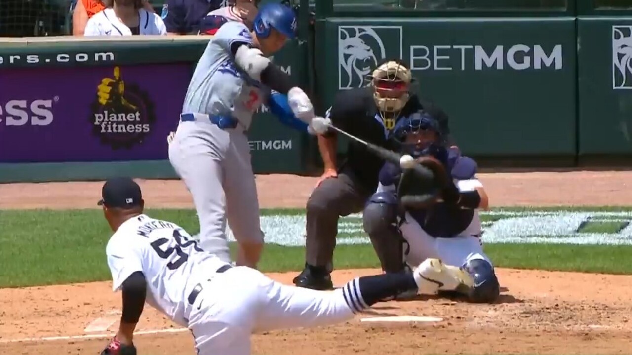 Ohtani smacks solo blast for 200th career home run