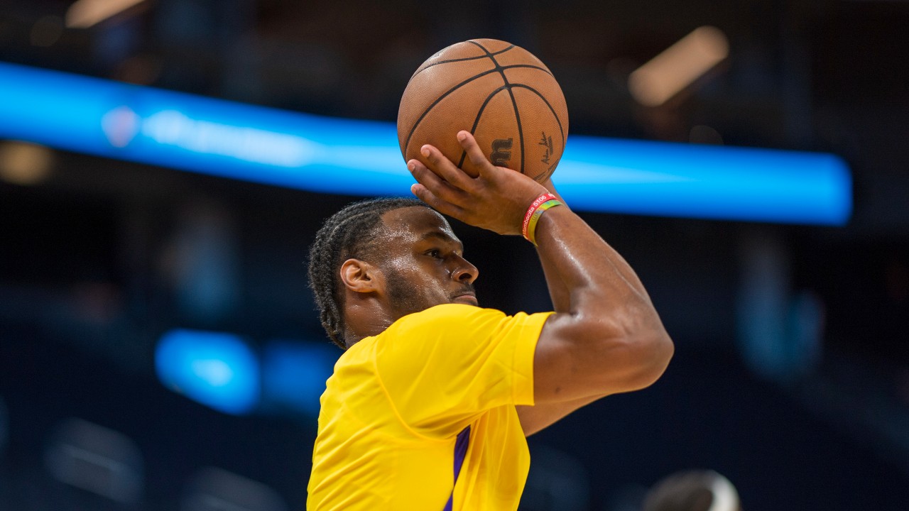 Watch Bronny James make Lakers debut
