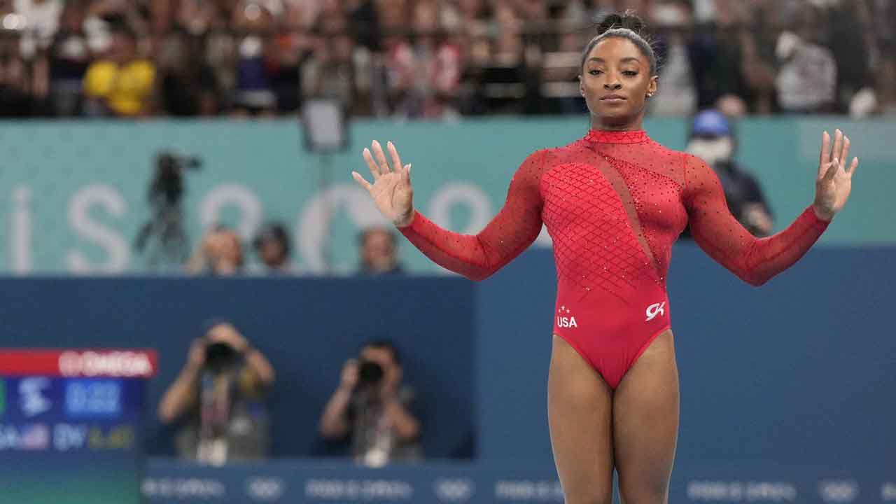 Simone Biles captures gold in vault final for 10th career Olympic medal