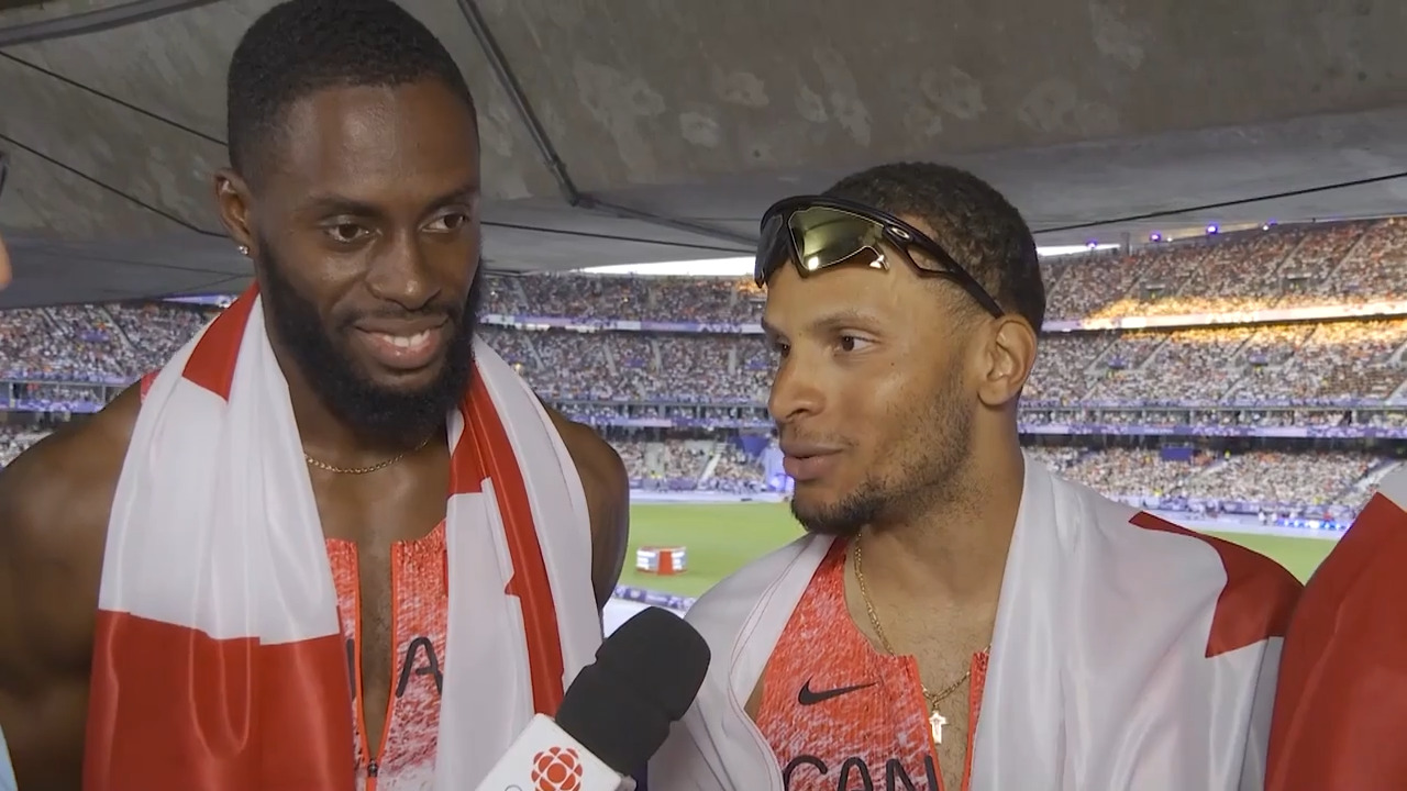 De Grasse credits teammates for shocking gold in 4×100-m relay