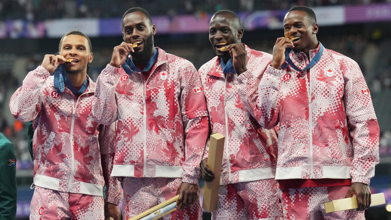 Despite an outside shot, Canada and De Grasse race to 4×100 gold
