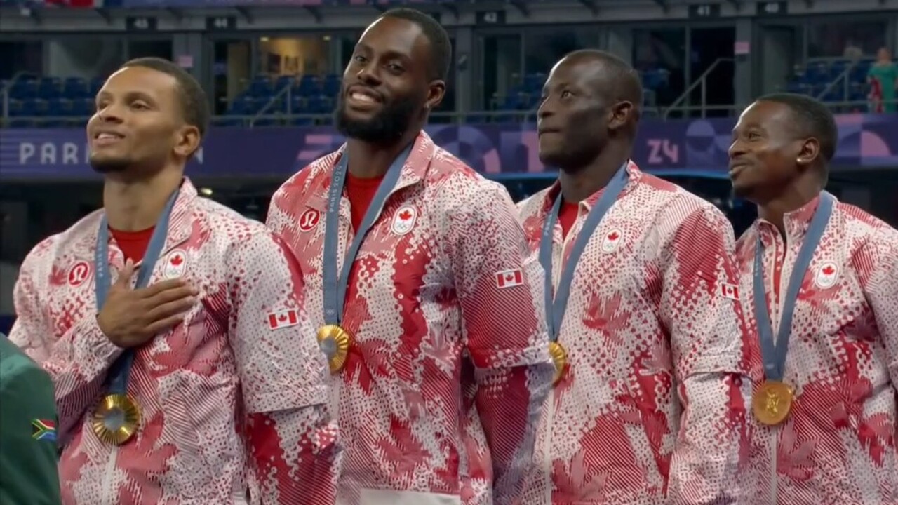 O Canada blares across Stade de France with gold on 4×100-m’s team