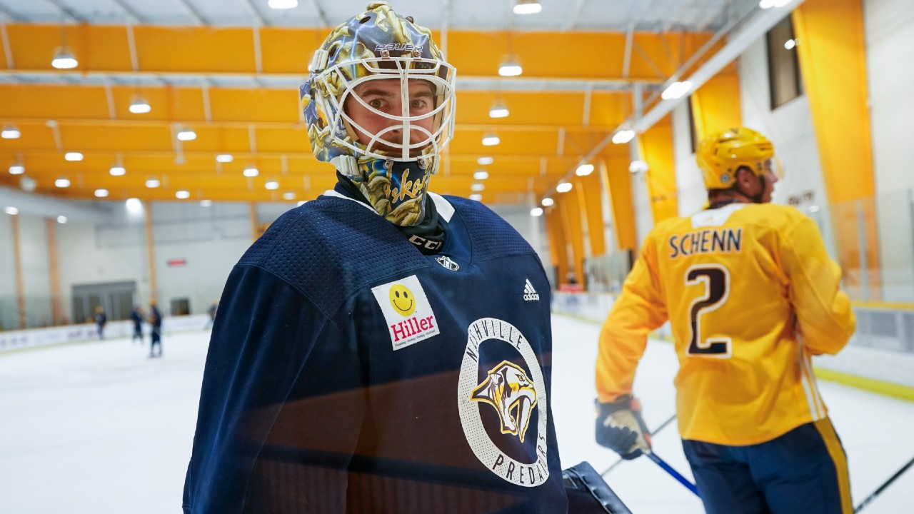 Sharks acquire top goalie prospect Yaroslav Askarov from Predators