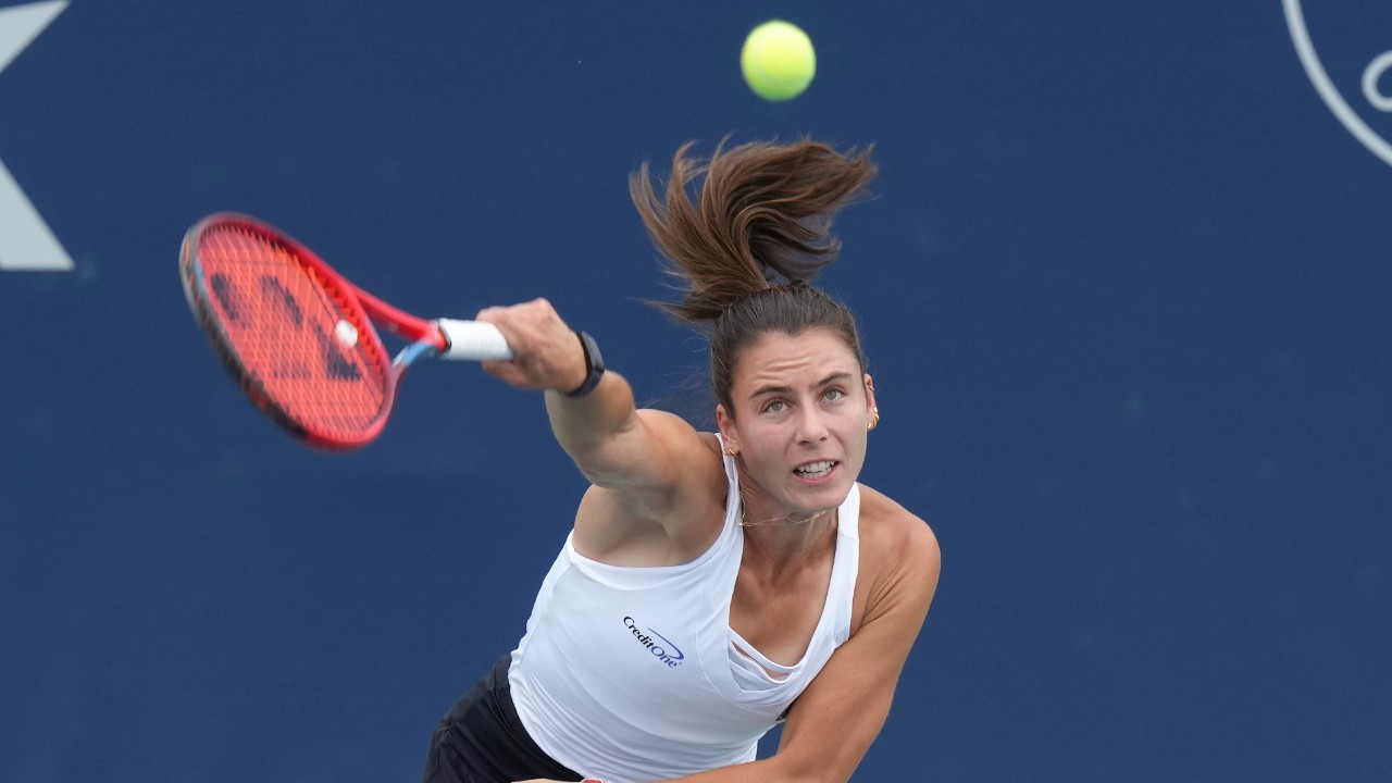 Navarro beats Townsend to make National Bank Open semifinals