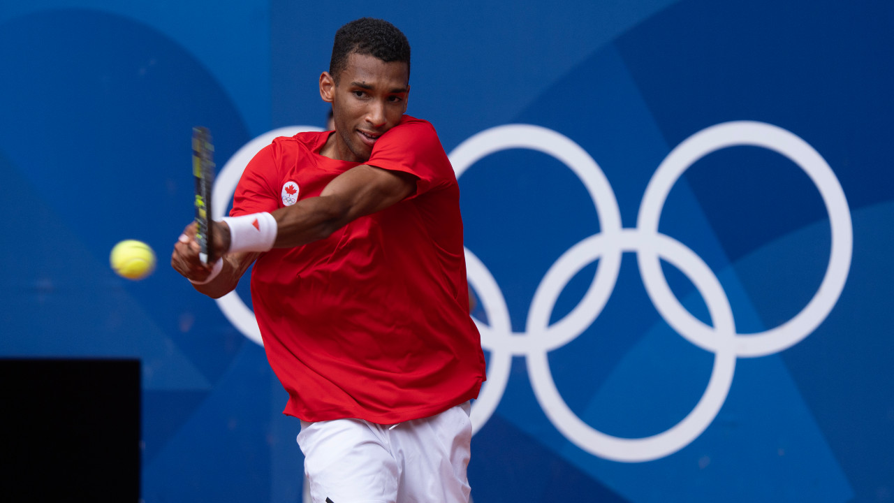 Canada’s Auger-Aliassime falls short in men’s tennis bronze-medal match