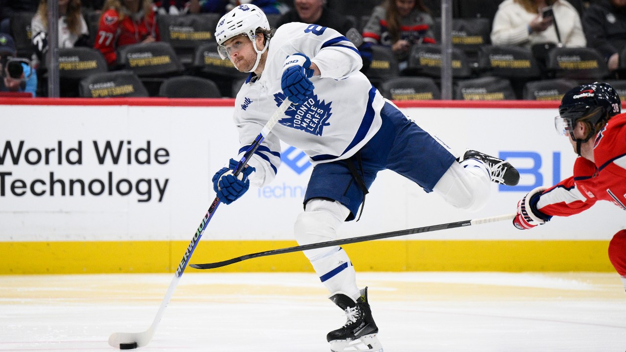Maple Leafs’ Nylander all good with Robertson after stick push accident