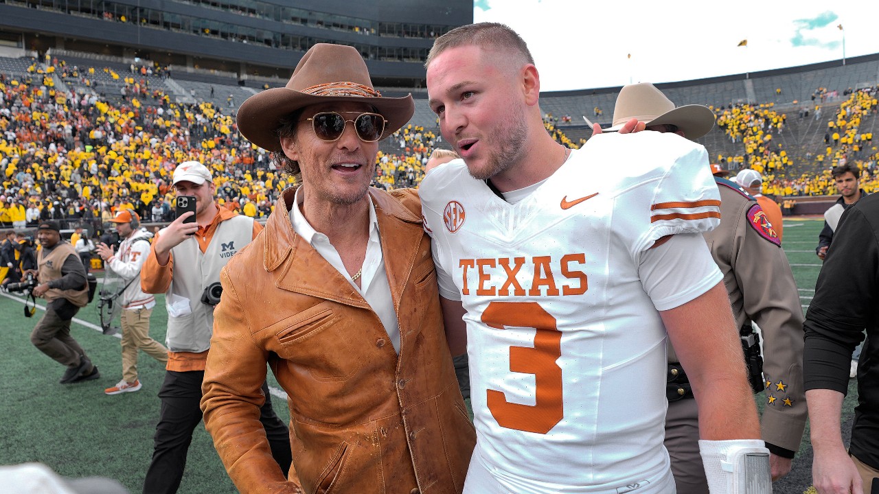 Ewers leads Texas to blowout win over Michigan