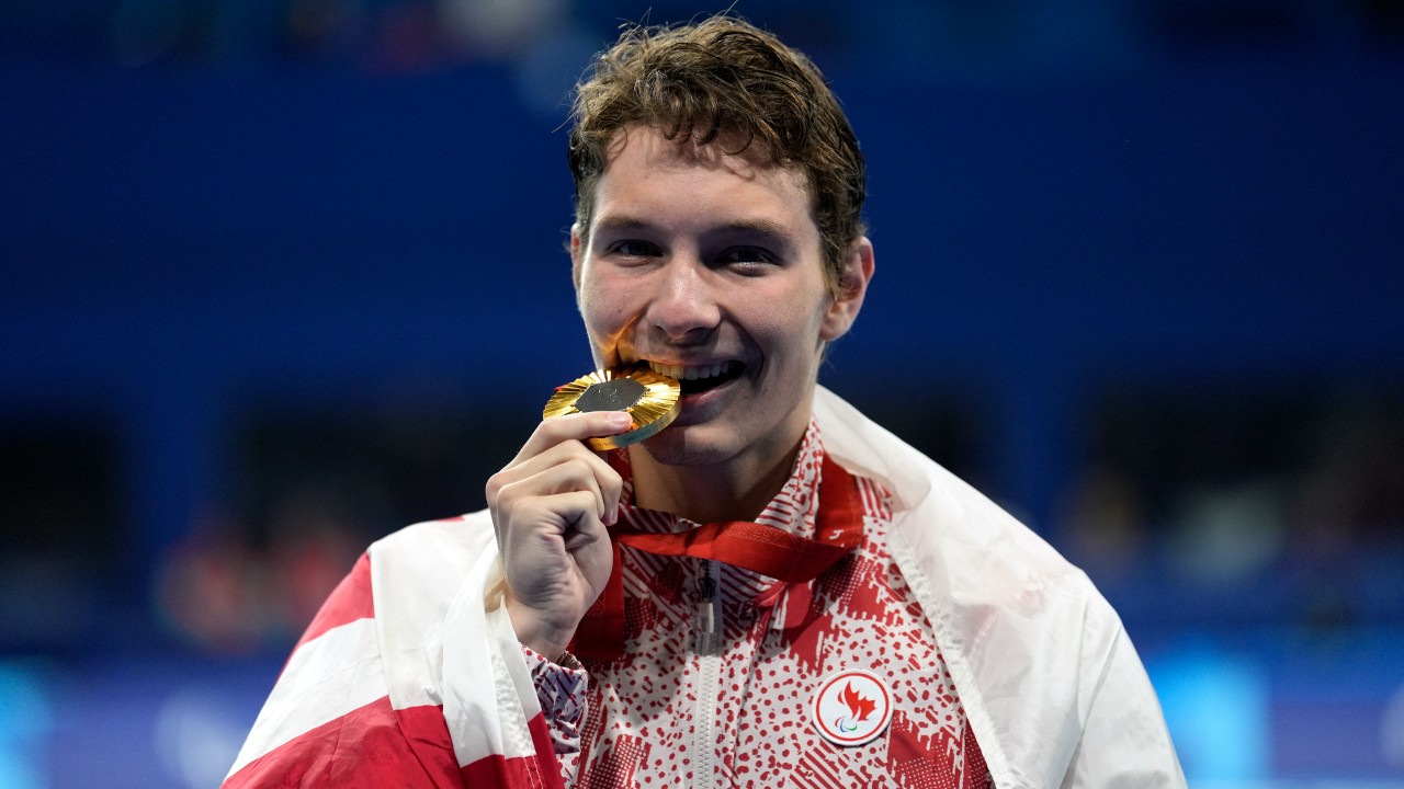 Bennett, Hennessy named Canada’s flag-bearers for Paralympic closing ceremonies in Paris