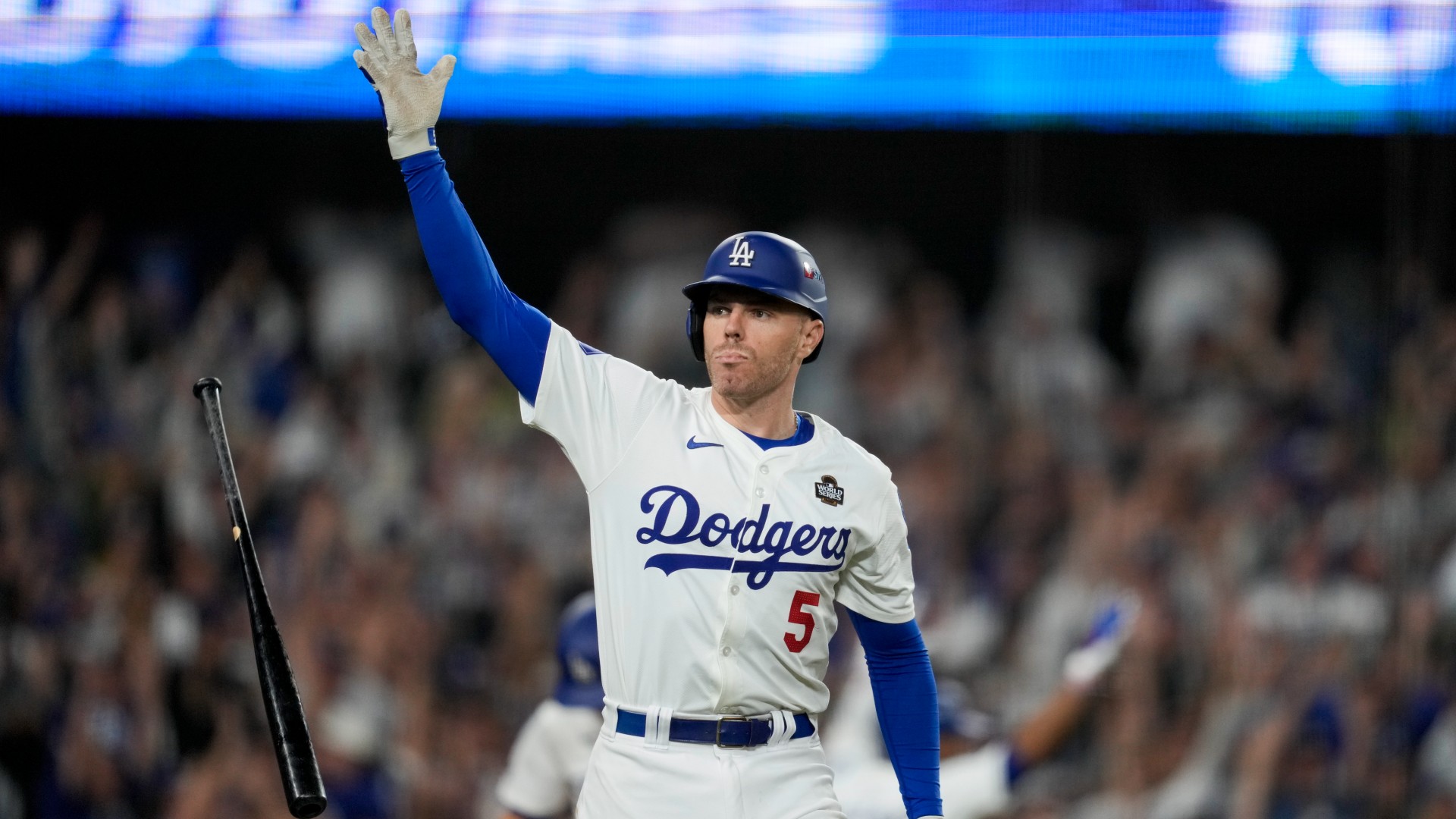 Gotta See It: Freeman walks off Yankees with dramatic grand slam in extras