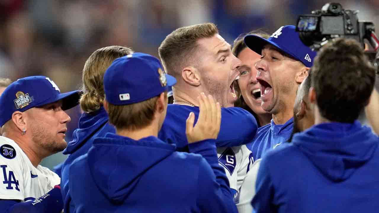 ’88 all over again? Freeman’s historic homer reminds Dodgers fans of Gibson