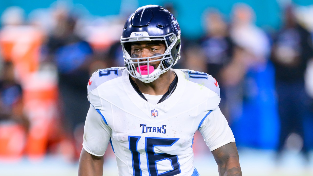 Titans put receiver Burks on IR, promote QB Siemian from practice squad