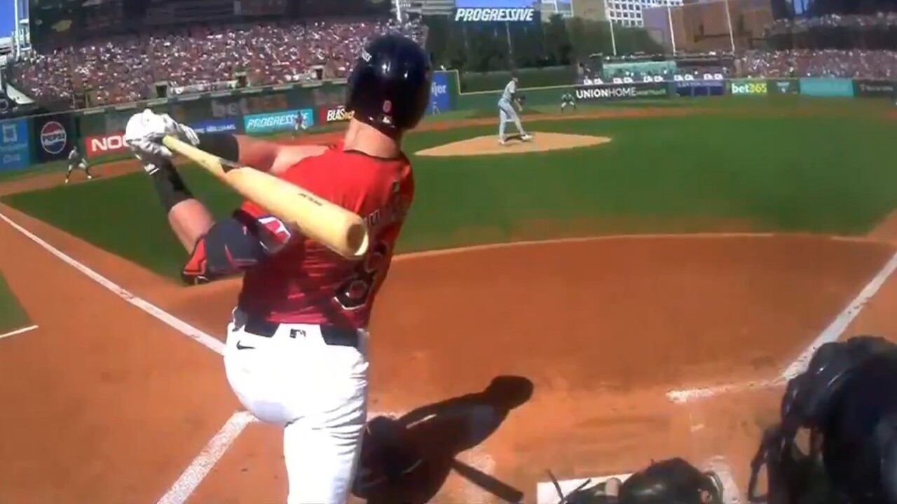 Guardians’ Thomas blasts three-run shot to bust game open early