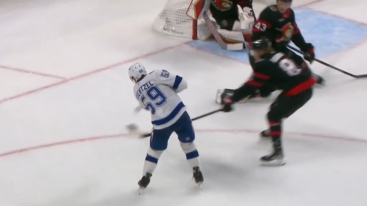 Jake Guentzel finds gap to net his first goal with Lightning