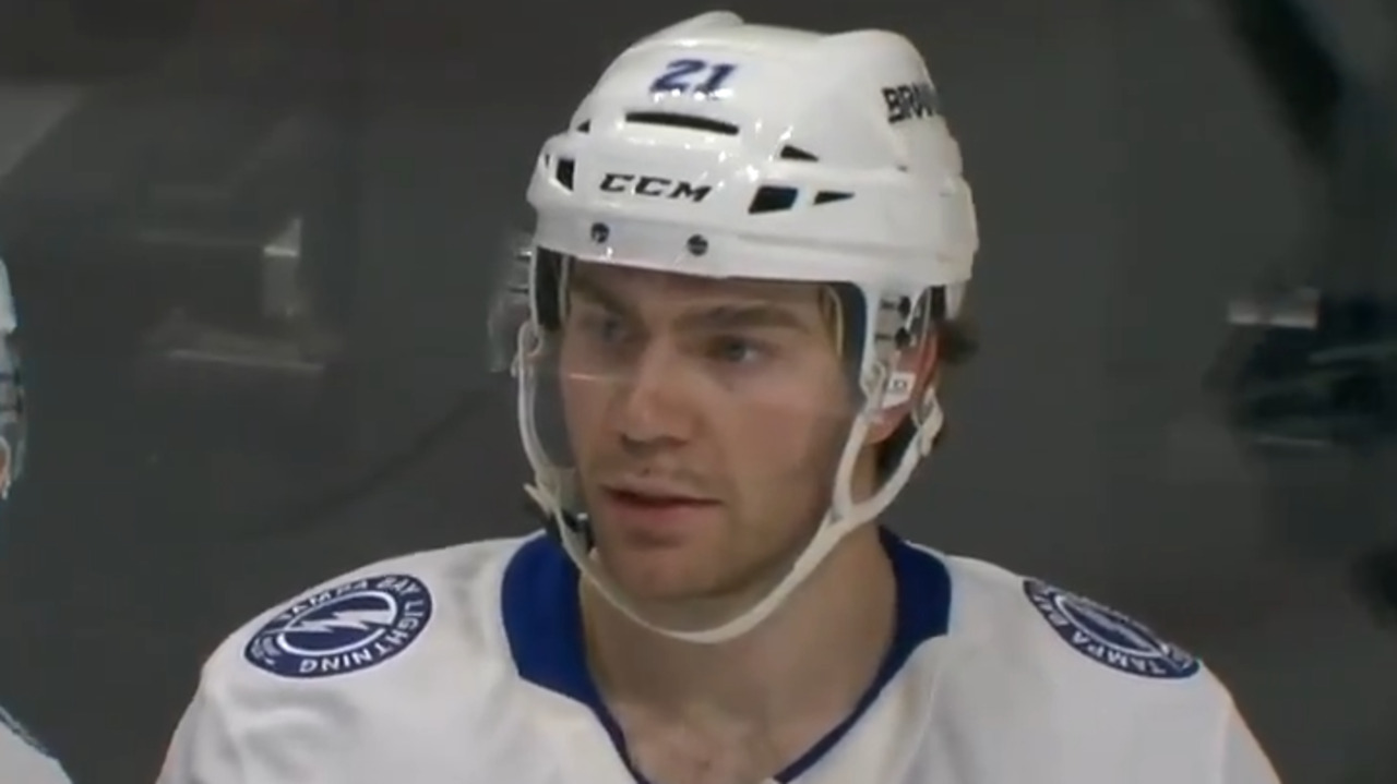 Lightning’s Point displays soft hands for OT winner vs. Predators