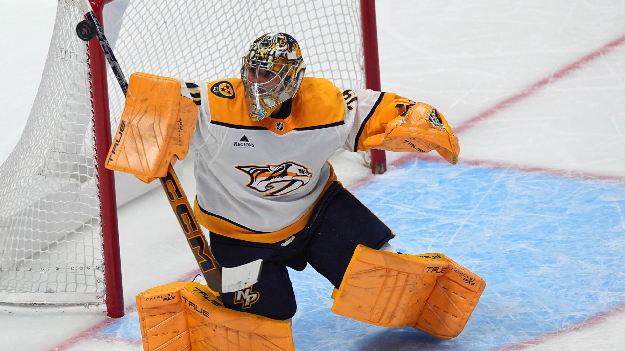 Brandt Plays: Predators’ Saros makes ridiculous pad save