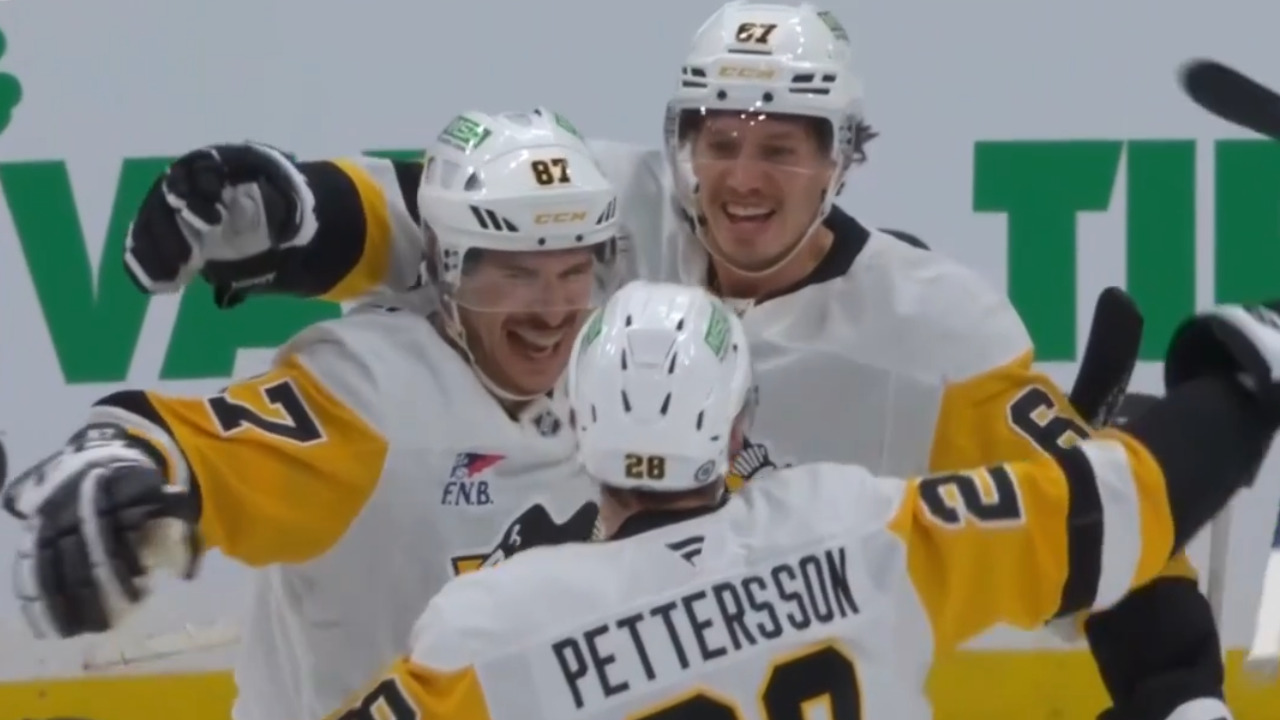 Penguins’ Crosby finds Rakell with one second remaining in period