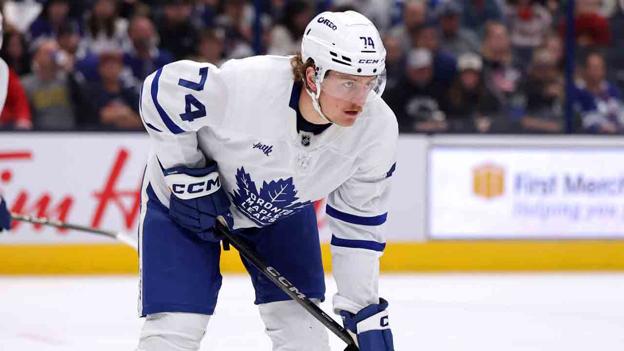 Maple Leafs get McMann back in lineup, Stolarz travels with team