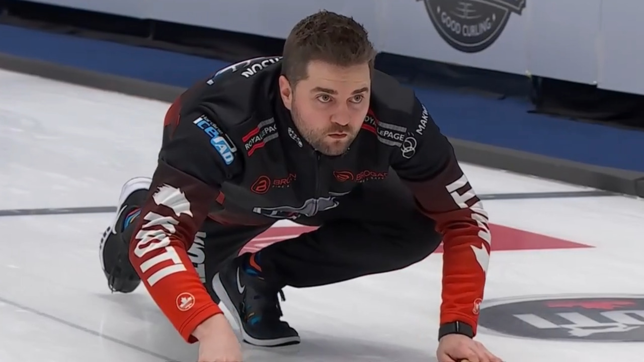 Dunstone nails long raise takeout to score two on Team Dropkin