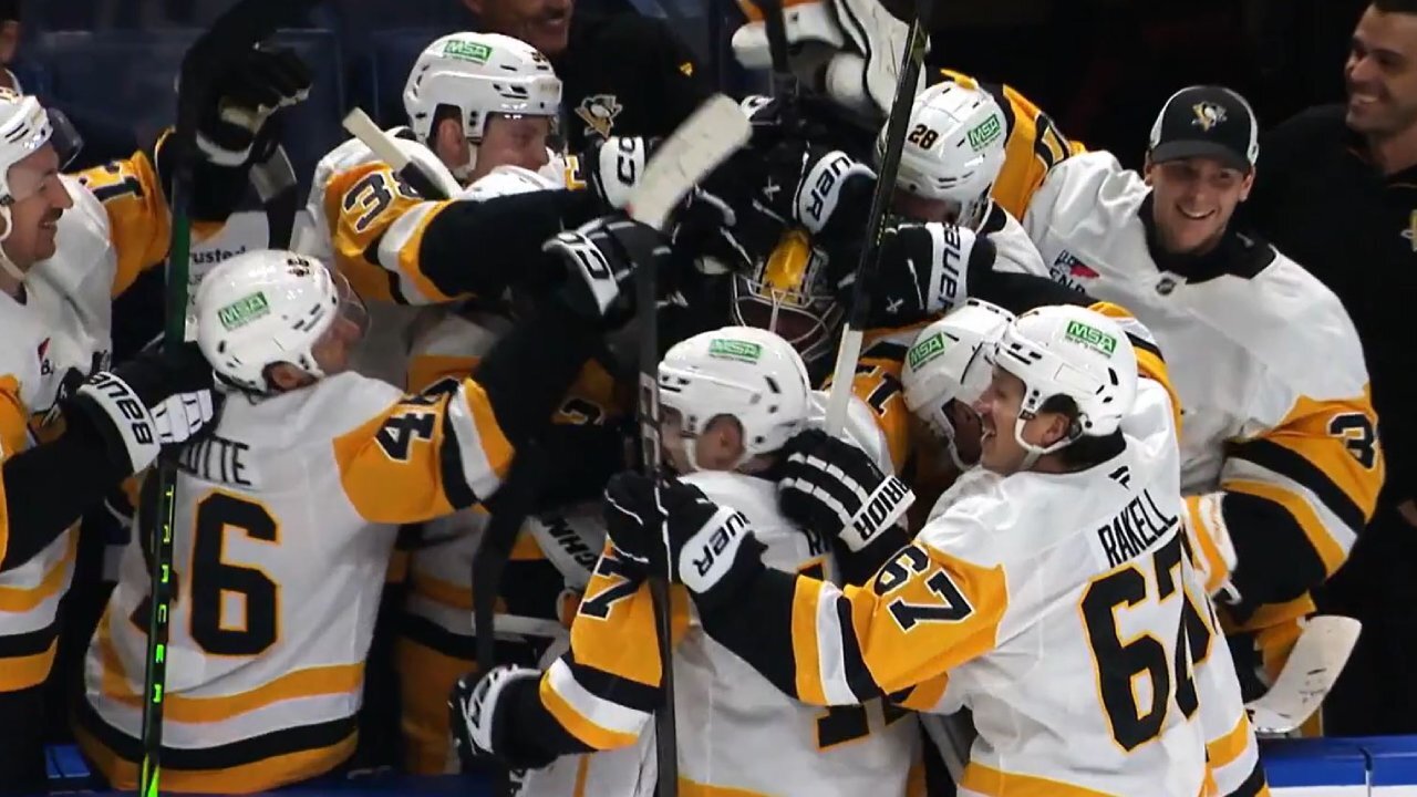 Nedeljkovic scores rare goalie goal for Penguins