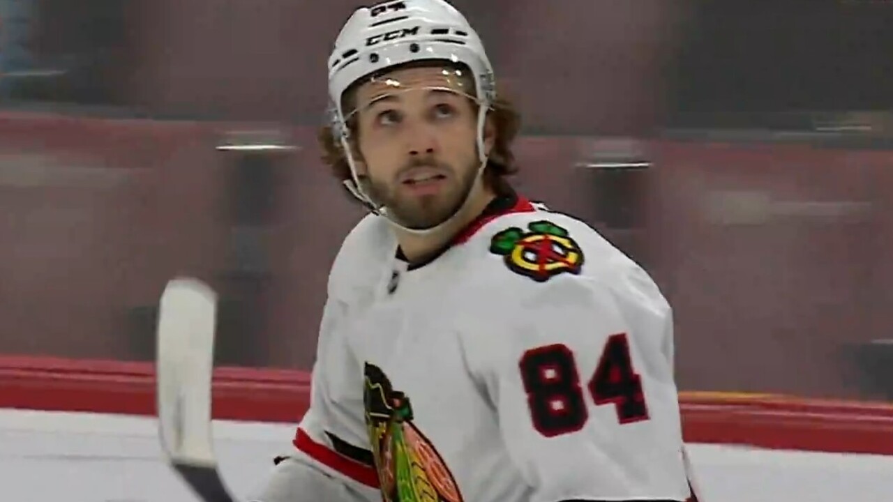 Slaggert scores fastest goal in Blackhawks history in just seven seconds